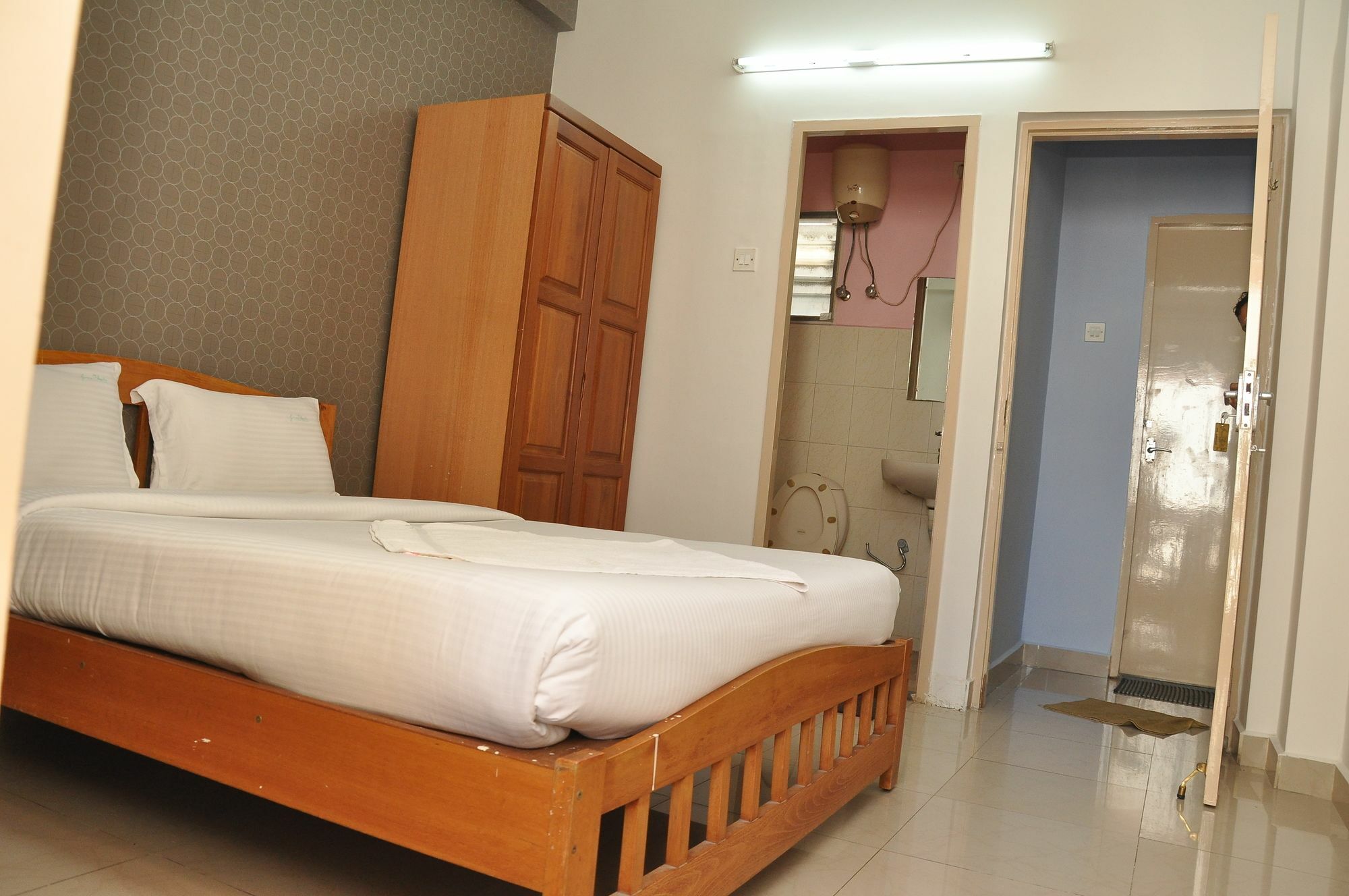 Apple Hotel Chennai